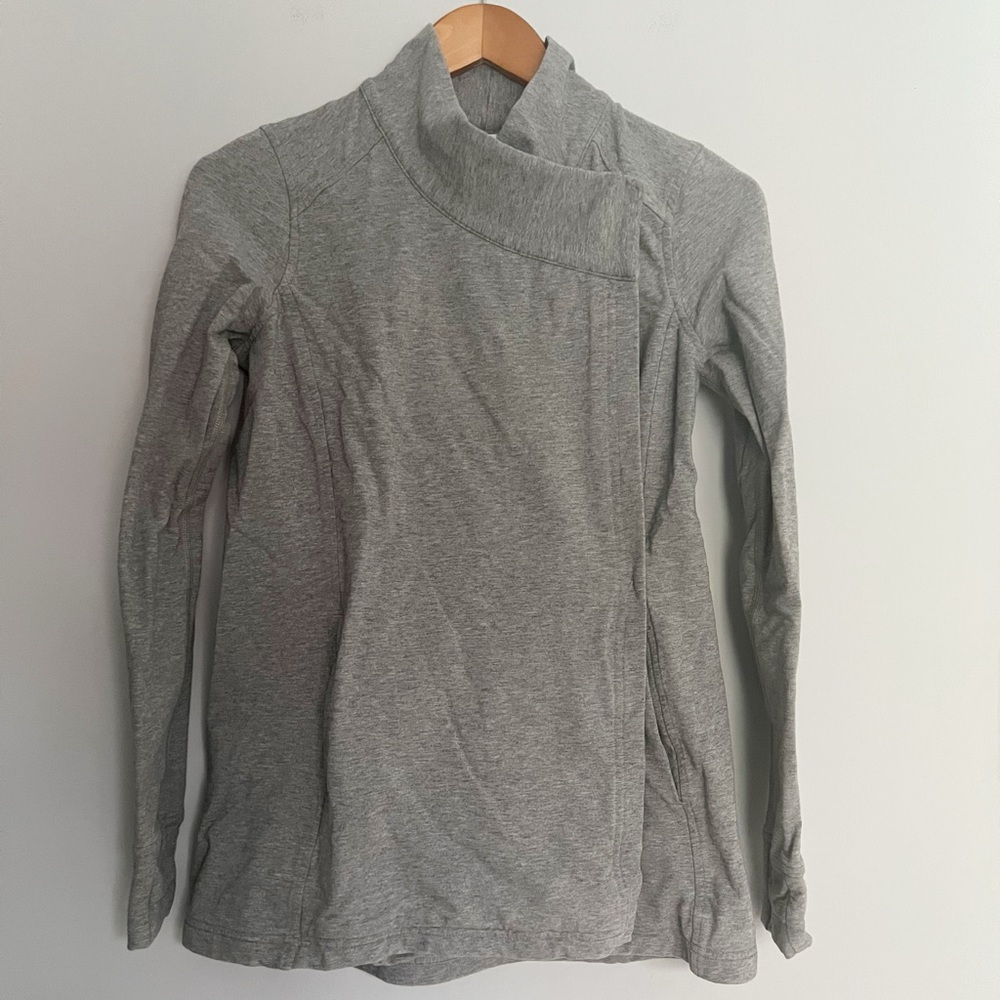 Lululemon Coast Wrap II Heathered Medium Grey Size 6
